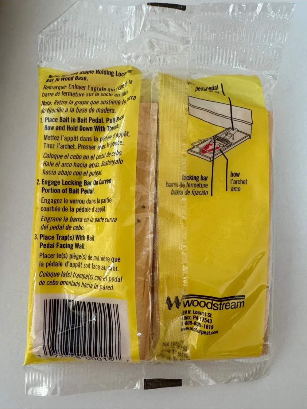 Bundle of 19 Wooden Metal Mousetraps